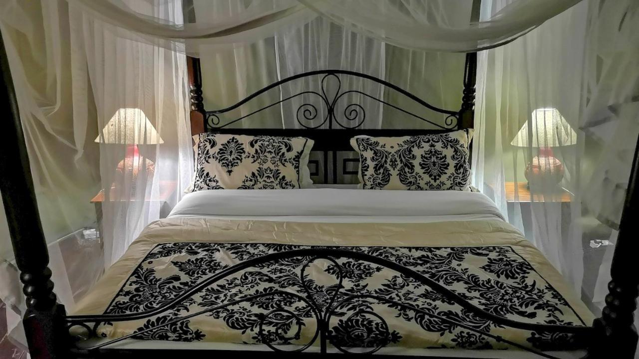 Osero Lodge Ololaimutiek Ngoại thất bức ảnh